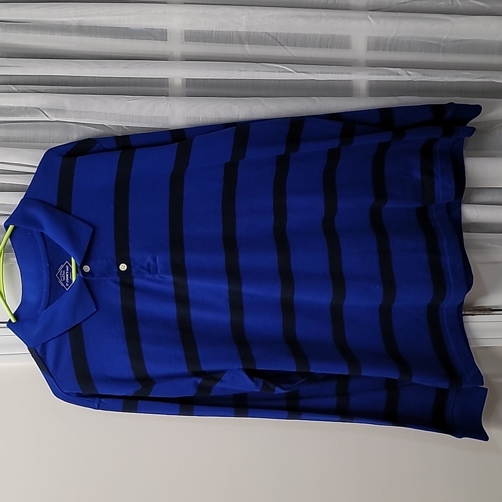 Men's St John's Bay long sleeve polo style shirt